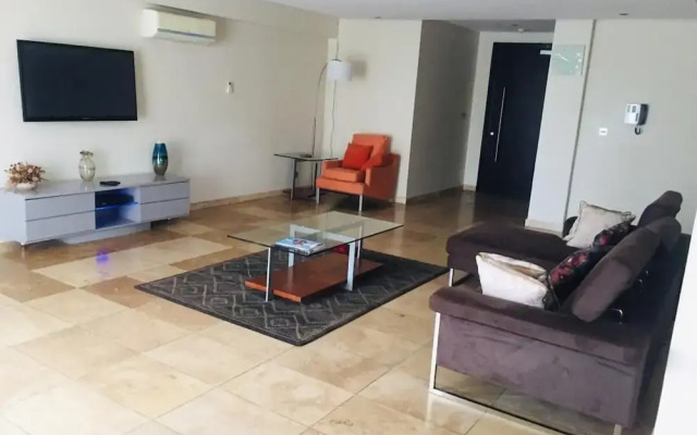 Euneva Court Townhouses - Bentley Place