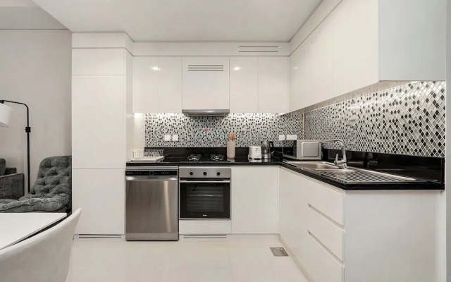 Extremely High 2BR in Aykon City Tower