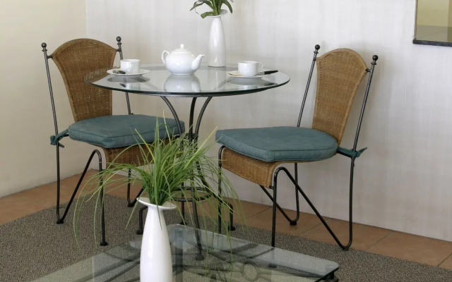 Inn Cairns Boutique Apartments