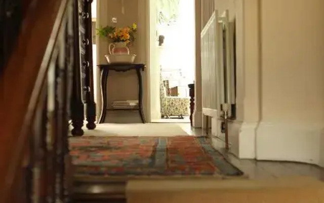 Frewin Country House