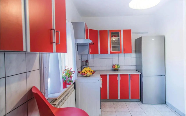 Three-Bedroom Holiday Home in Imotski