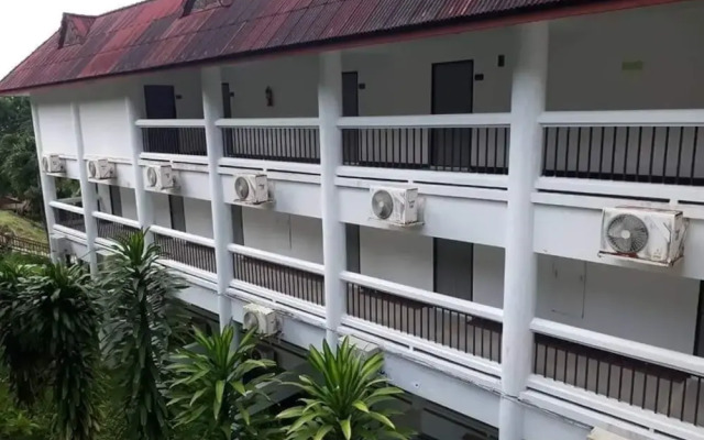 Jansom Beach Resort Ranong