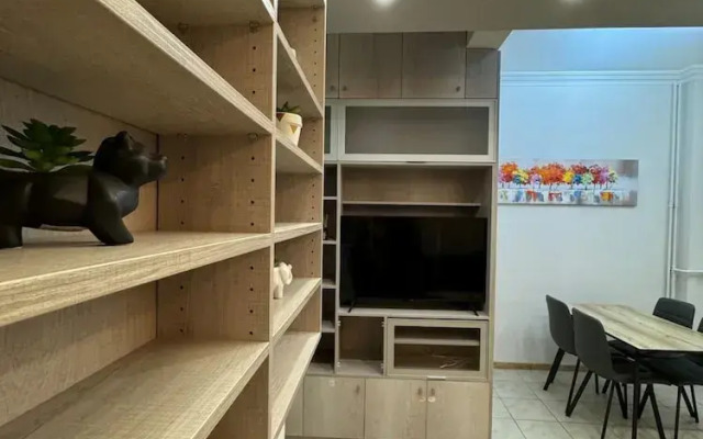 Central Apartment - At086