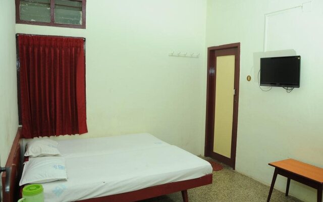 Hotel RadhaKrishna