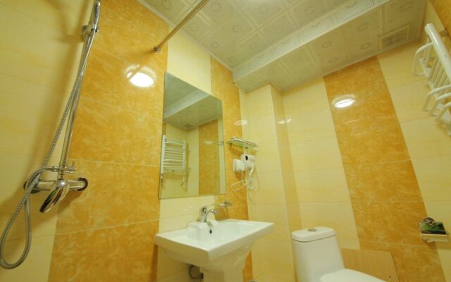 New World Hotel