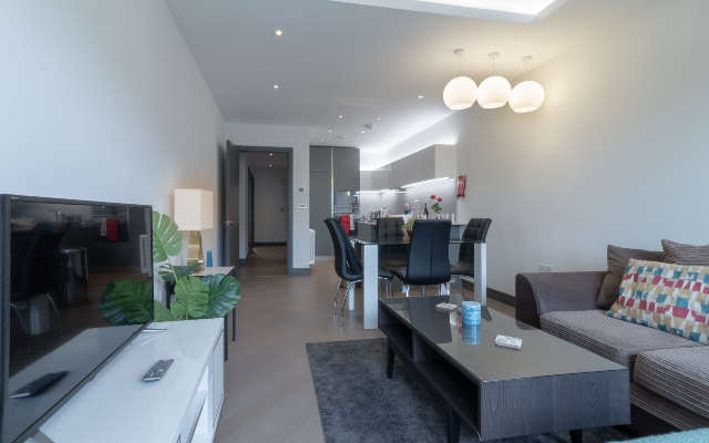 Twickenham Wharf House by Vantage Apartments