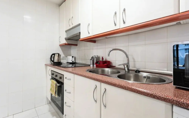 CT 350 - Faro's Marbella Beachapartment