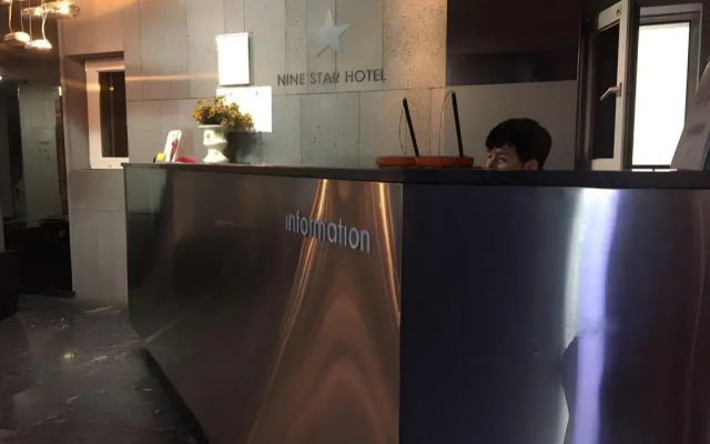 Nine Star Hotel