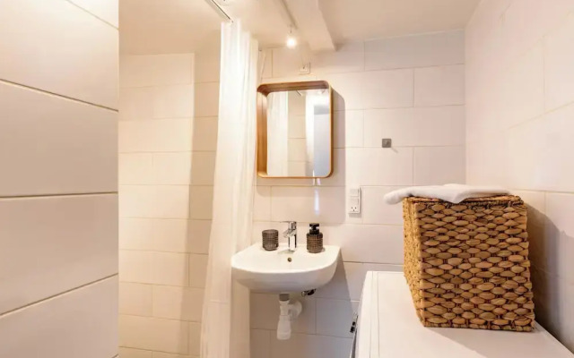 Sanders Admiral - Cosy 1-bdr Apt
