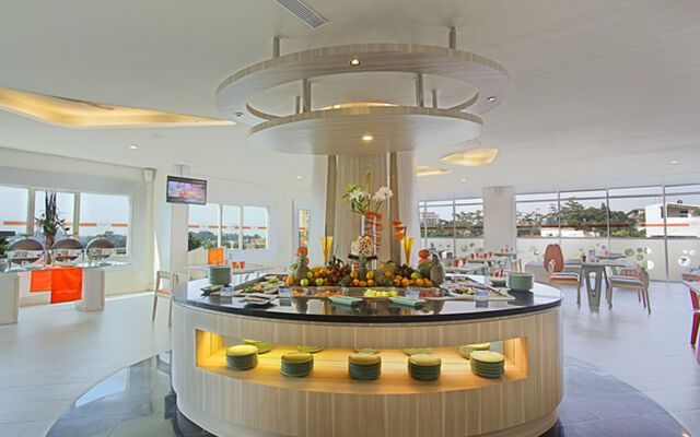 HARRIS Hotel & Conventions Ciumbuleuit Bandung