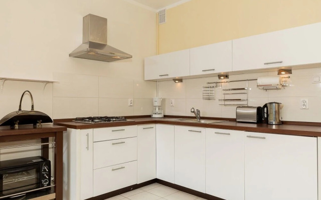 Jantar Rodzinny apartament z ogrodem