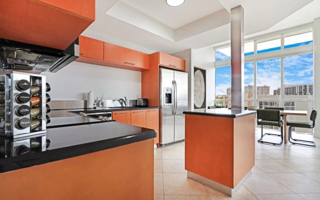 Roami at Sunny Isles