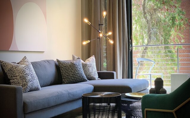 Urban Elephant At The Docklands