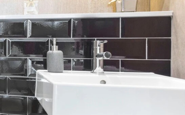 Lush Apartment London Designer Outlet