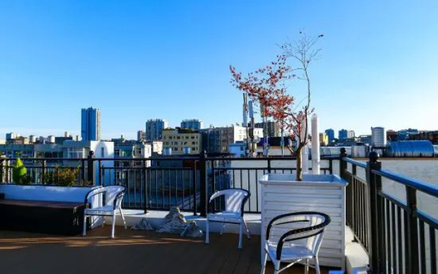 Youju 17 Degree Minsu (Weining Convention and Exhibition Center Stor) – Balcony – Bijie