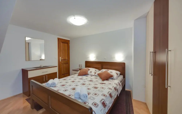 Holiday Home Ema in Tar - Vabriga
