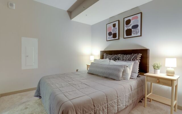 Fantastic Condo Crystal City Rooftop