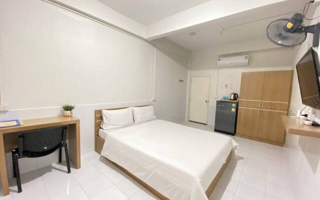 Ze Residence Rarm Intra