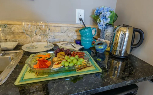 Brookside Inn Boutique Hotel
