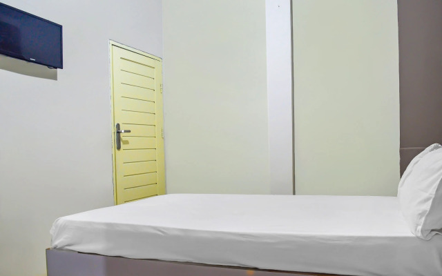 SPOT ON 91660 Red Rose Guest House