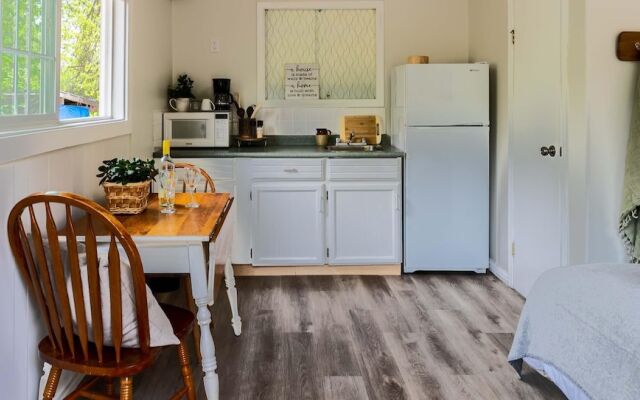 Barefoot Villas Room 5 Eagle