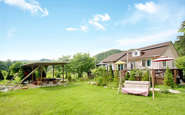Yangpyeong Dandelion Pension