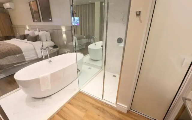 4WOO Hotel