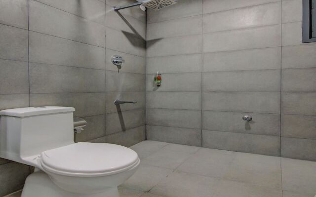 OYO Townhouse 047 Kanakpura Road