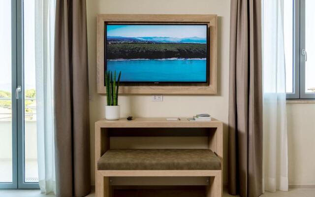 Palace Lido Hotel & Suites