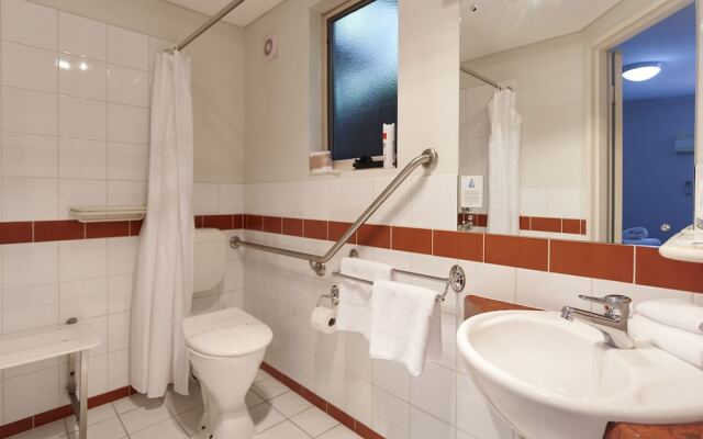 Elphin Villas Serviced Apartments & Motel Suites