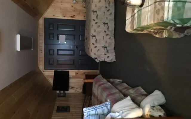 Valhalla Hillside Inn