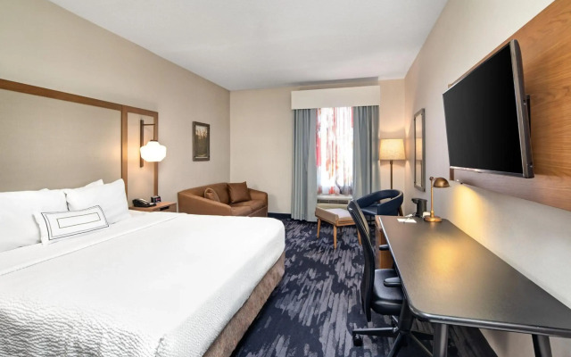 Fairfield Inn by Marriott Toronto Oakville