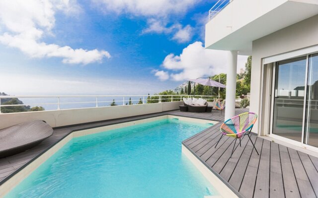 Monaco Vista VI4202 by Riviera Holiday H