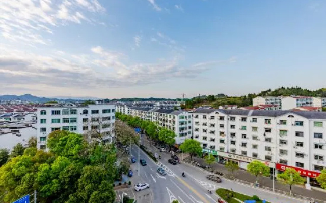 Jindu Hualong City Light Luxury Hotel – Outside – Shangrao