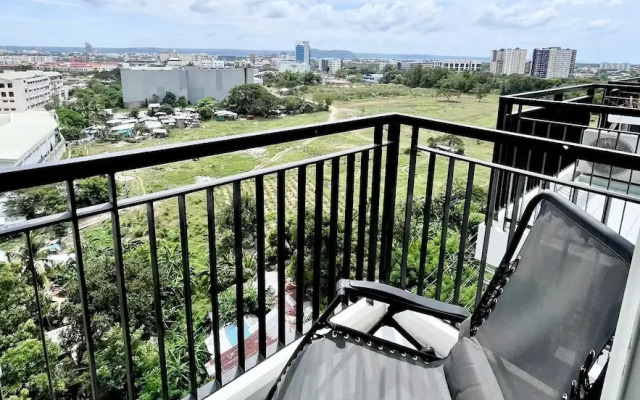 Room-cozy, Modern and Homey, The Bliss S