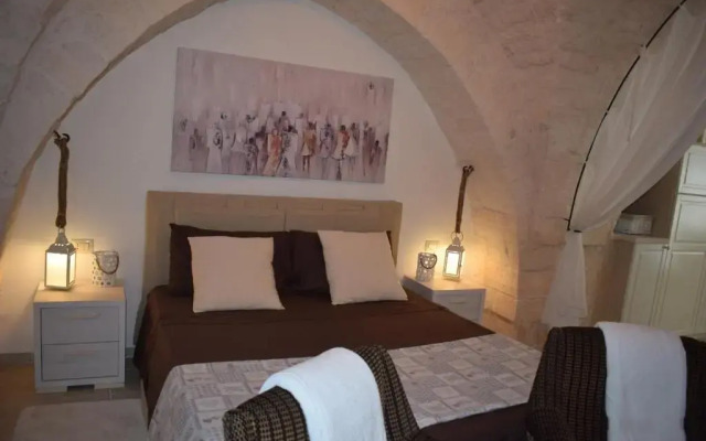 Sardedd White Luxury