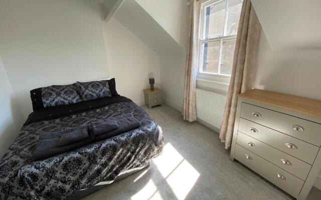 4 Bed Maisonette near the Travelodge colwyn bay