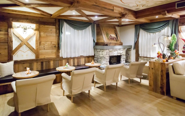 AlpHoliday Dolomiti Wellness