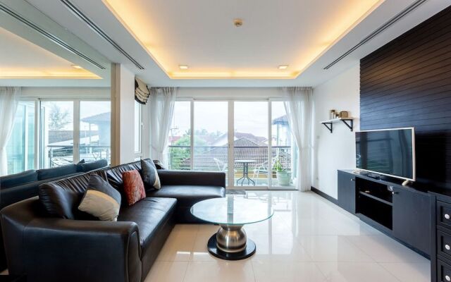 The Palms Kamala by Lofty