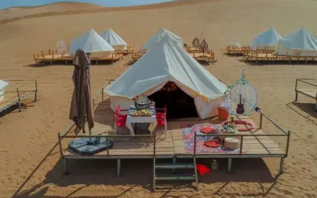 Dunhuang West Minjiang Lake Desert Camping Base