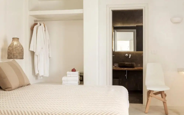 The Naxian Collection Grande Suite With Shared Pool