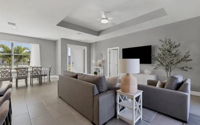 25499 Doredo Drive