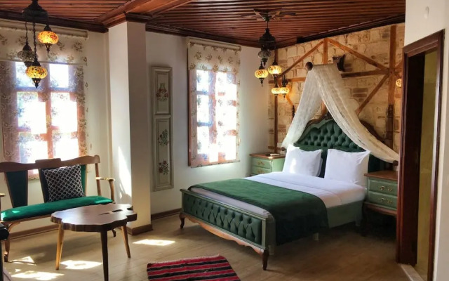 White Garden Hotel