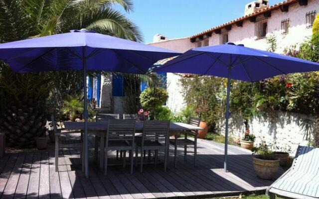 La Maison Bleue