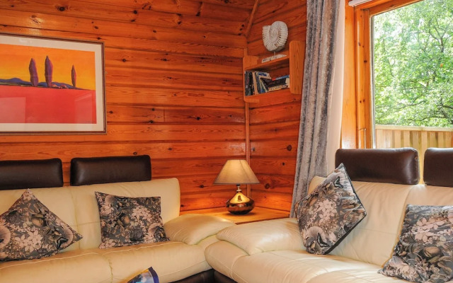 Lodge 32 - Cowslip