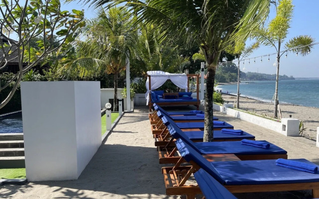 Beach Club Lombok by Bale Solah
