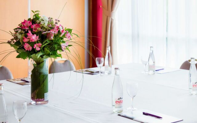 Mercure Nevers Pont de Loire