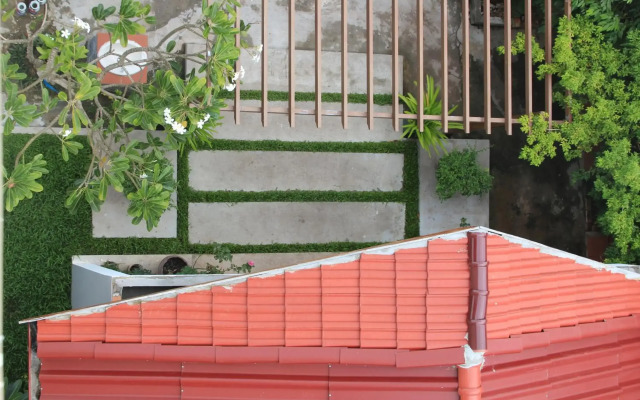 Neakru Guesthouse and Restaurant