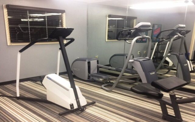 MainStay Suites Kansas City Overland Park