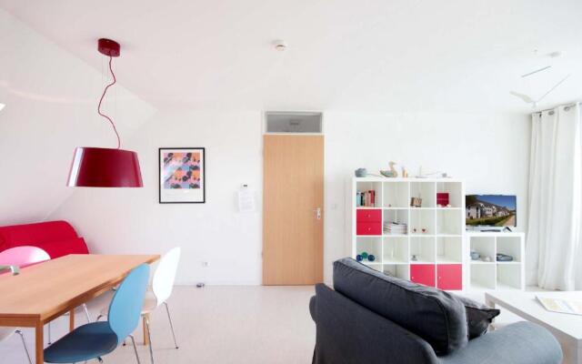 Haus Rabe by Rujana